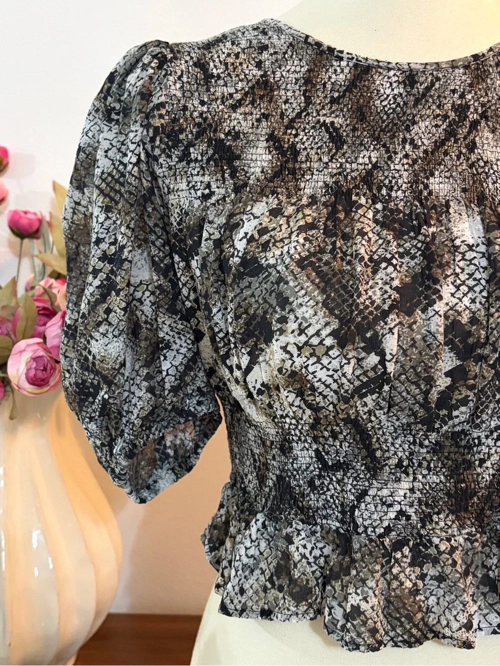 Free People | Snakeskin Puff Peplum Top | Size Small